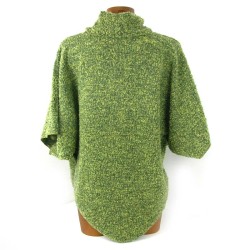 Poncho femme en maille bouclette vert. Fabriqué en France