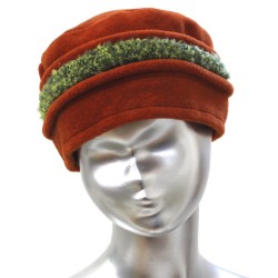 Chapeau, toque femme en polaire, orange avec 2 bandeaux amovibles en bouclette, 2 hauteurs possibles. Fabrication Française.