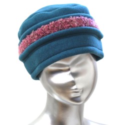 Chapeau, toque femme en polaire, bleu pétrol avec 2 bandeaux amovibles en bouclette,2 hauteurs possibles. Fabrication Française.