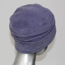 Chapeau, toque femme couleur lavande en polaire. 8 couleurs disponibles, 3 plis. Fabrication française