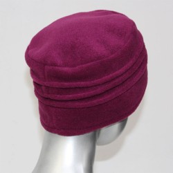 Chapeau, toque femme couleur Fushia en polaire. 8 couleurs disponibles, 3 plis. Fabrication française