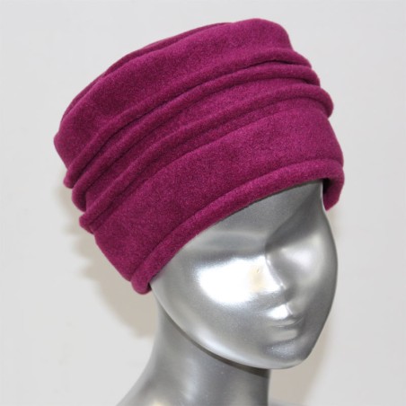 Chapeau, toque femme couleur Fushia en polaire. 8 couleurs disponibles, 3 plis. Fabrication française