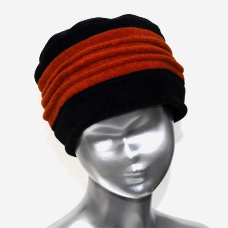 Chapeau, toque femme bicolore, noire et orange en polaire. 3 plis. Taille unique. Fabrication française.