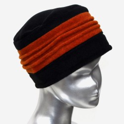 Chapeau, toque femme bicolore, noire et orange en polaire. 3 plis. Taille unique. Fabrication française.