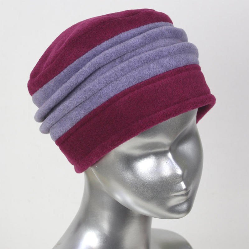 Chapeau, toque femme bicolore, Fushia et lavande en polaire. 2 plis. Taille unique. Fabrication française.