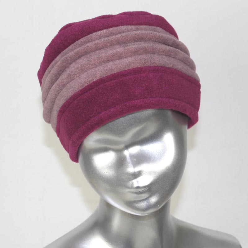 Chapeau, toque femme bicolore, Fushia et vieux rose en polaire. 2 plis. Taille unique. Fabrication française.